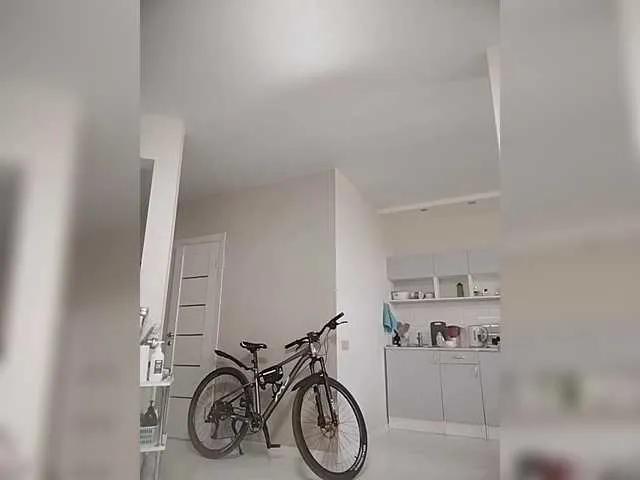 Offline --MODEL--1 on BongaCams