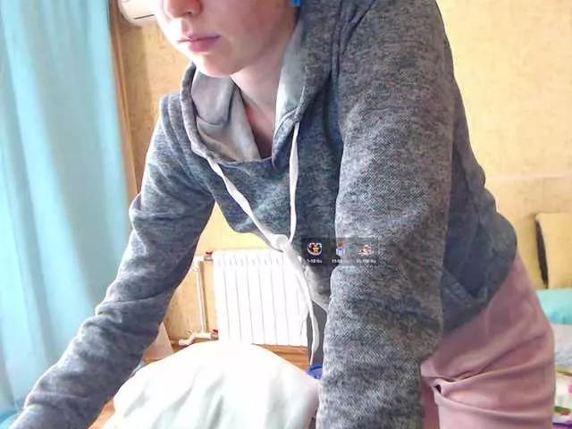 Offline --MODEL--1 on BongaCams