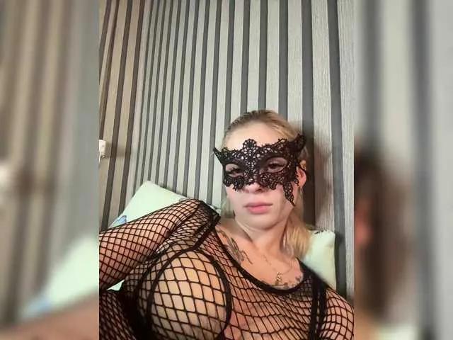 BongaCams -LittleWitch- is Freechat -LittleWitch- — Freechat on BongaCams