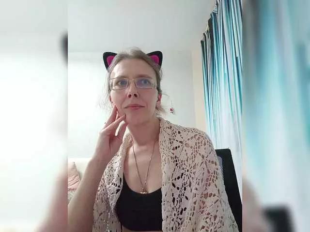 Offline -queen-margo- on BongaCams