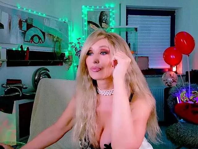 Offline 2bigass4u on BongaCams