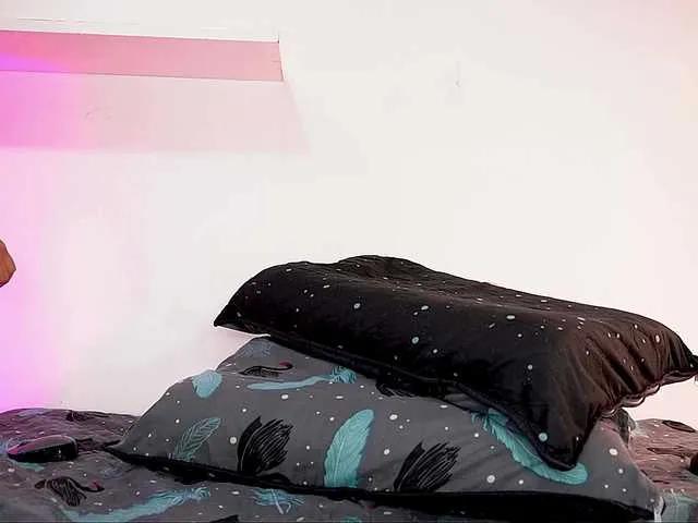 Offline ale-evanz on BongaCams