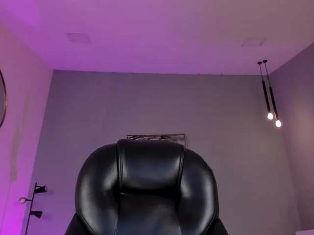 Offline AleCorleone on BongaCams