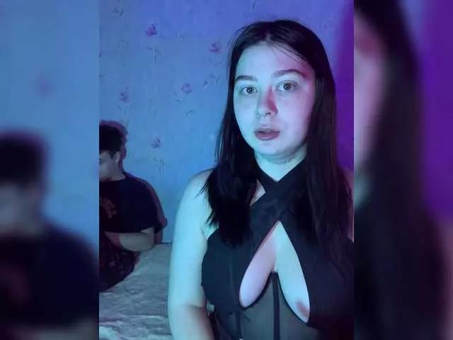 Offline alyavass1 on BongaCams