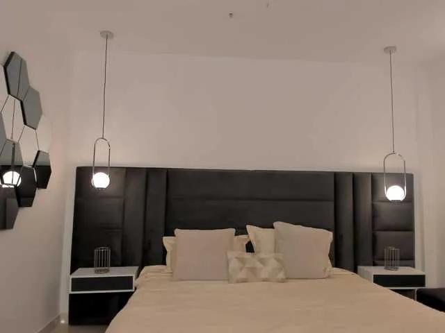 Offline AmberLewis on BongaCams