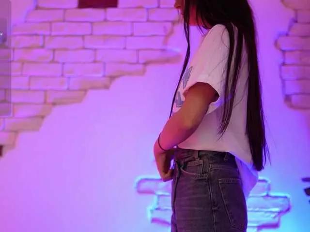 Offline AngelinaCapri on BongaCams