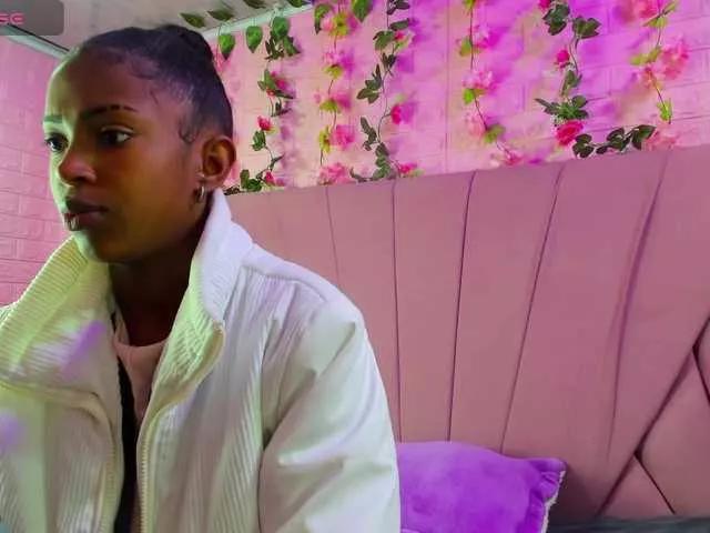 Offline AngeyaPetite on BongaCams