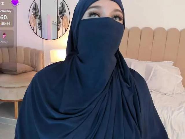 Offline Anna-henao on BongaCams