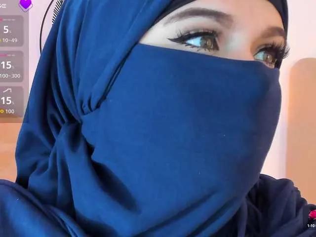 Offline Anna-henao on BongaCams