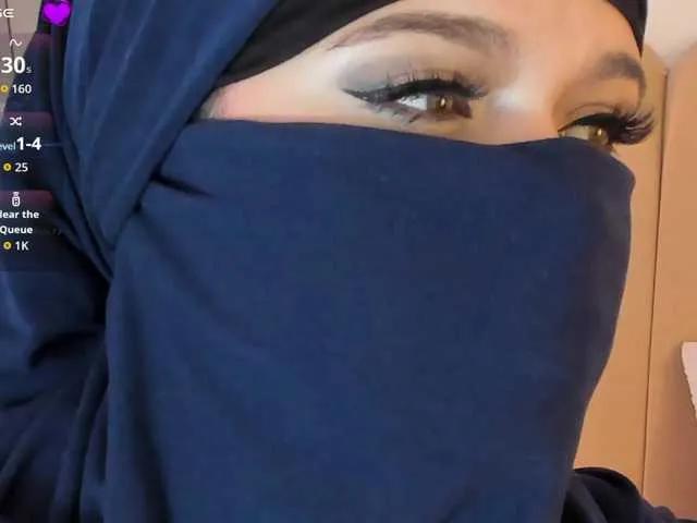 Offline Anna-henao on BongaCams