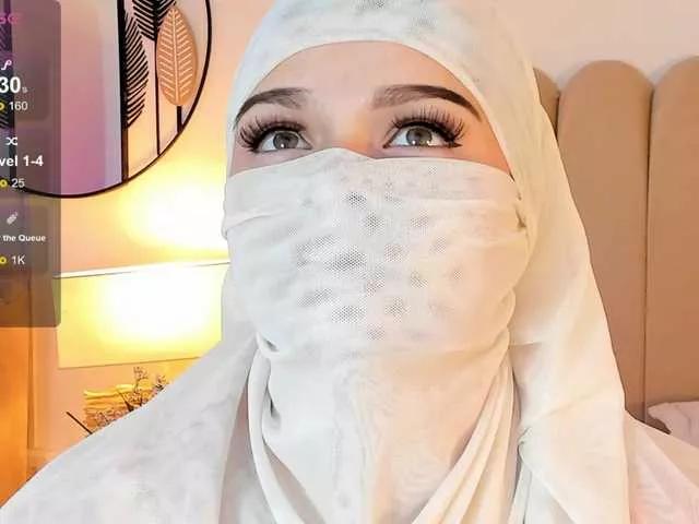 Offline Anna-henao on BongaCams