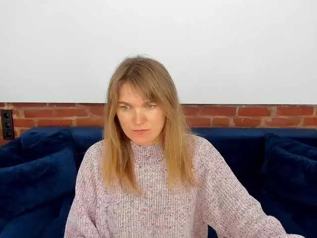 Offline Annabel-xxx on BongaCams