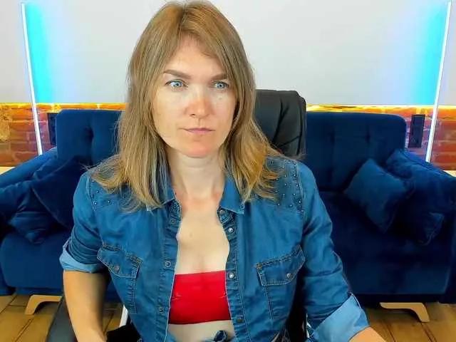 Offline Annabel-xxx on BongaCams