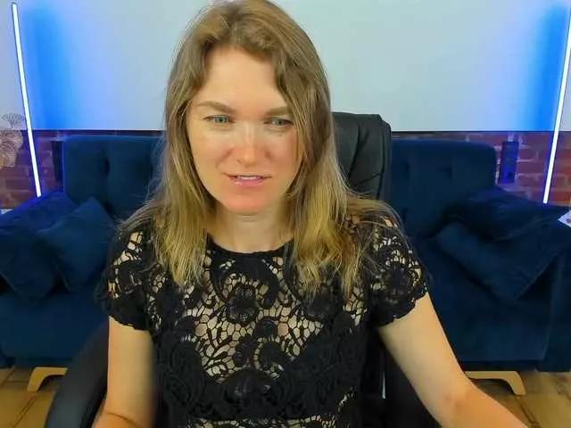 Offline Annabel-xxx on BongaCams