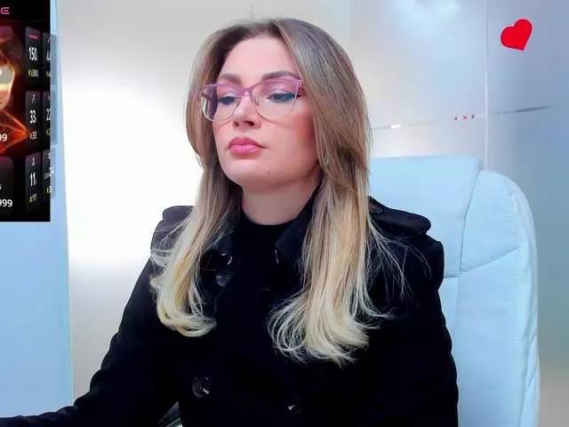 Offline anyarosses on BongaCams