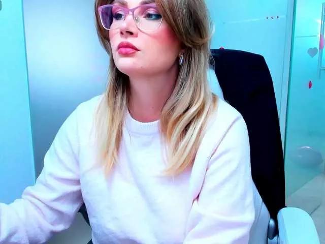 Offline anyarosses on BongaCams