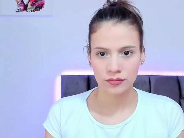 Offline AprilRosse on BongaCams