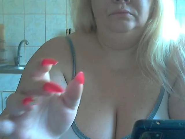 Offline AriannaMilf on BongaCams