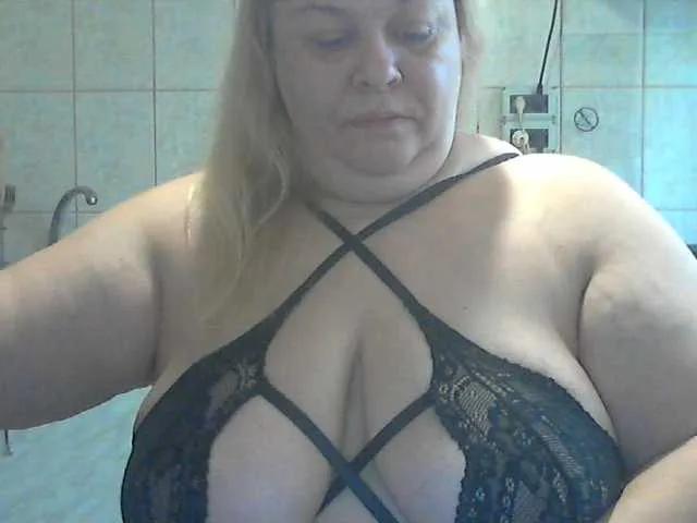 Offline AriannaMilf on BongaCams