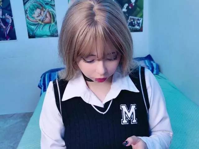 Offline arieyaraa on BongaCams