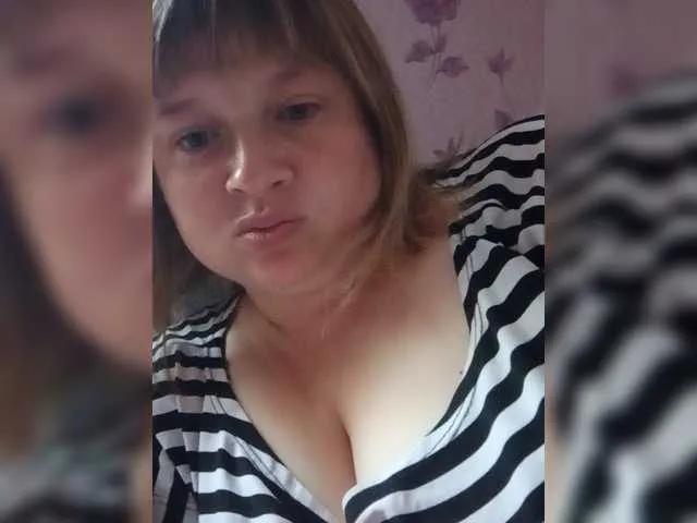 Offline Arinka85 on BongaCams