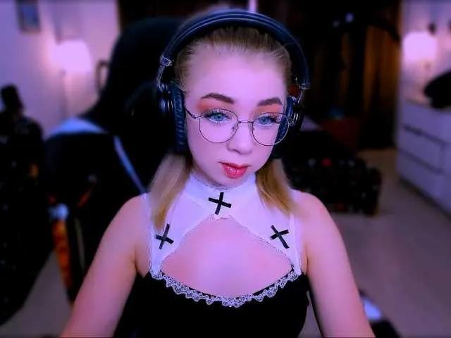 BongaCams BabyNicole is Freechat BabyNicole — Honesty, manners