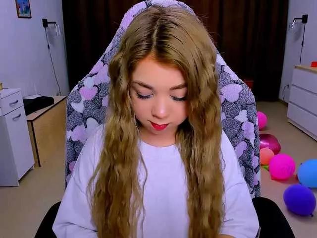 Offline BabyNicole on BongaCams