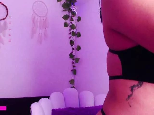 Freechat BellaBills on BongaCams