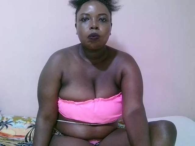 Freechat bigass-choco on BongaCams