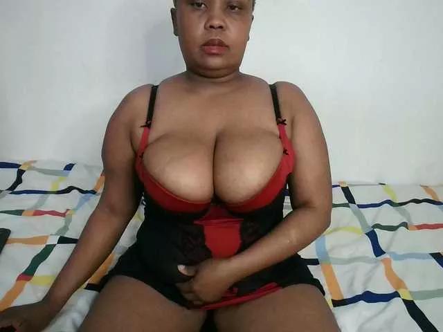 Offline BIGTITTISXX on BongaCams