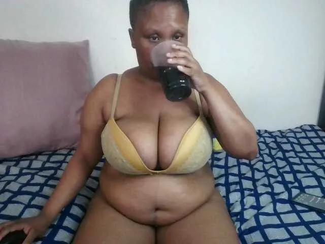 BongaCams BIGTITTISXX is Freechat BIGTITTISXX — hard dick