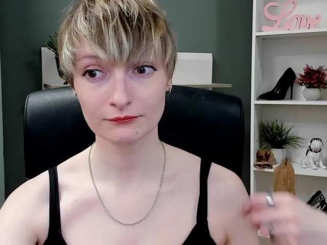 Offline BlairPlay on BongaCams