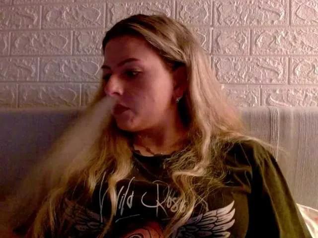 Offline BritneyBlond on BongaCams