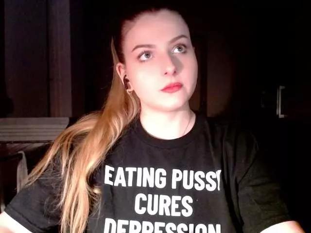 Offline BritneyBlond on BongaCams