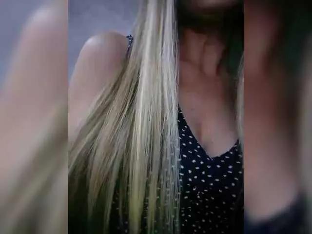 Cassssablanca on BongaCams 