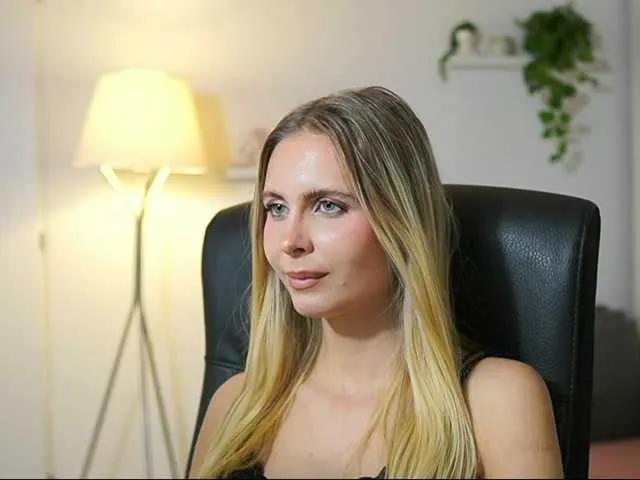 Offline catecrago on BongaCams