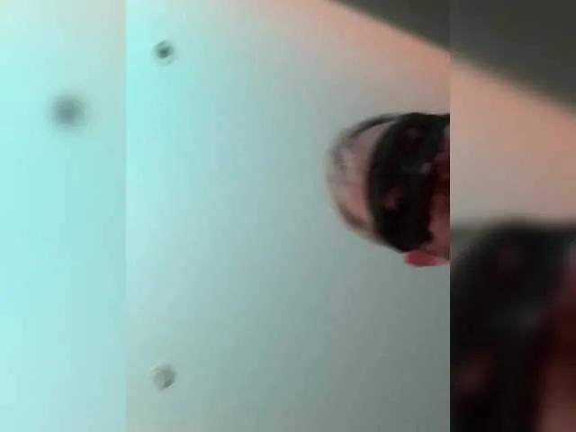 Offline Cherry-lips on BongaCams