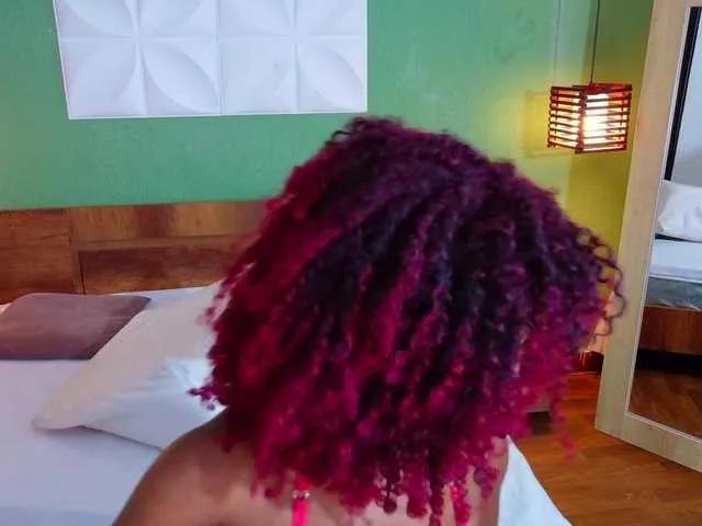 Freechat Chocolatte-dreams on BongaCams