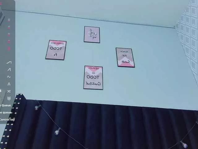 Offline colombiamommy on BongaCams