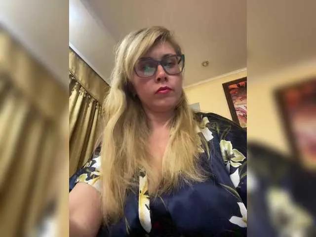 Crystal00Girl — Freechat on BongaCams