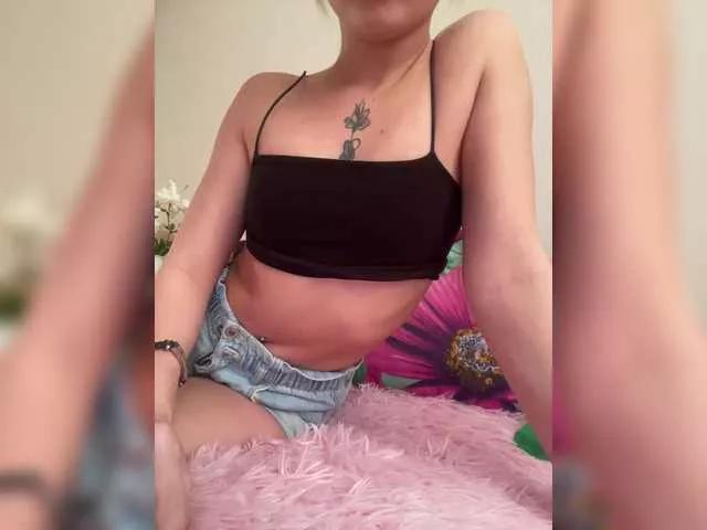 Offline Crystal1-1 on BongaCams