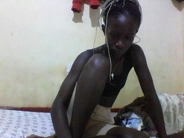 Freechat cute-letty on BongaCams