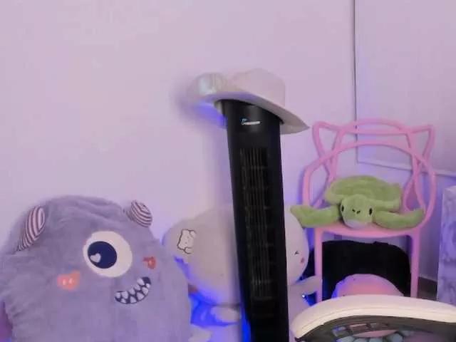 Offline cute-stephuwu on BongaCams