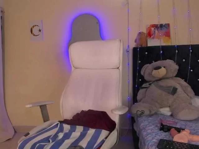 Offline Dana-Alabi on BongaCams