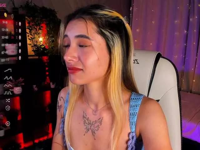 Offline DarlaBelle on BongaCams