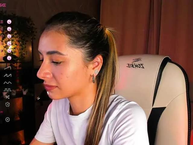 Offline DarlaBelle on BongaCams