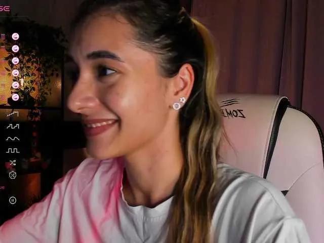 Offline DarlaBelle on BongaCams