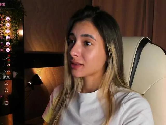 Offline DarlaBelle on BongaCams