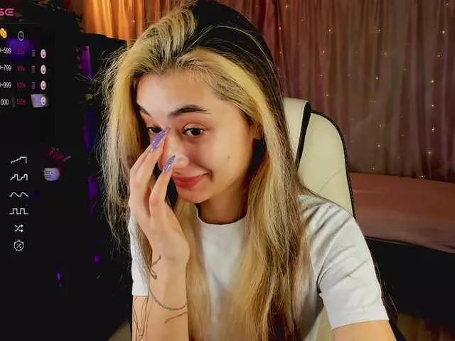 Offline DarlaBelle on BongaCams