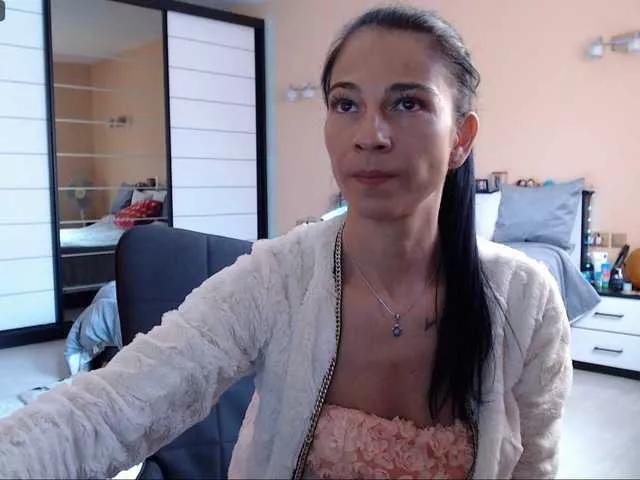 Freechat DelicateKiss on BongaCams